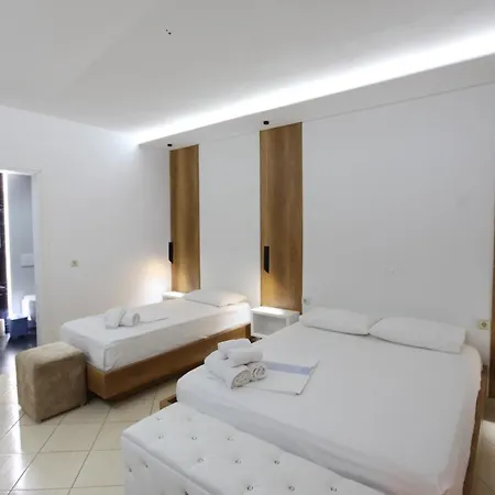 Park Ξενοδοχείο Εξαμίλιο